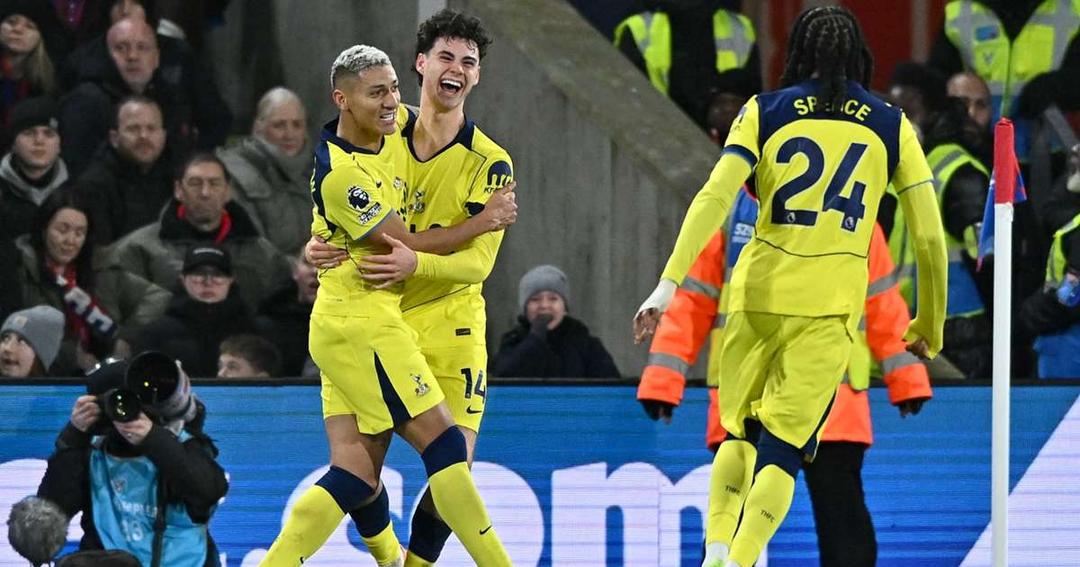 ޕެލަސް ބަލިކޮށް ޓޮޓްނަމް ތާވަލުގެ 11 ވަނައަށް