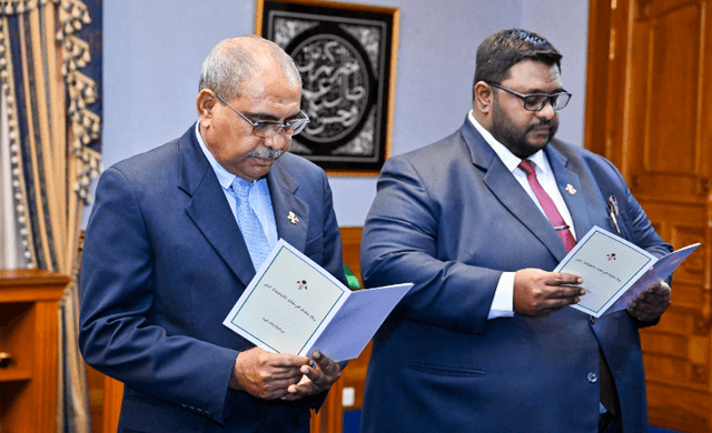 އީސީގެ ރައީސްކަމަށް ޒާހިދު، ނައިބު ރައީސަކަށް ސޮލާހް 