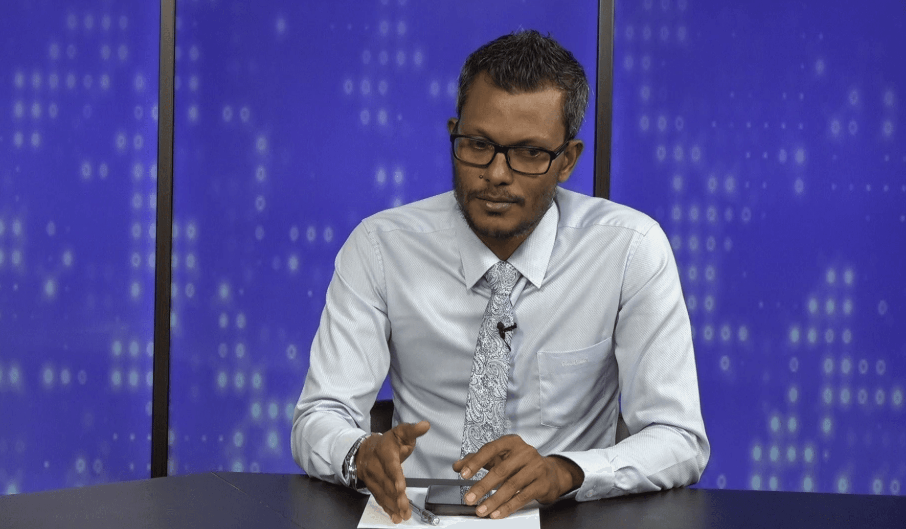 އިލެކްޝަންސް ކޮމިޝަންސްގެ މެމްބަރު ހަސަން ޒަކަރިއްޔާ--ފޮޓޯ: މެންދުރު