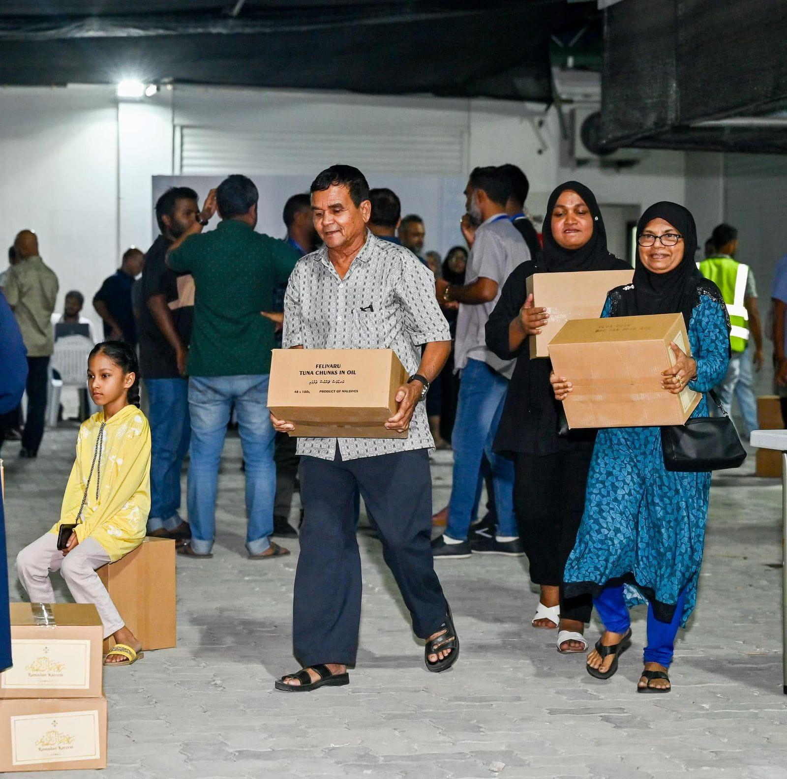 އިދިކޮޅަށް ކަމުނުދިޔަޔަސް ރައްޔިތުން އުފަލުން