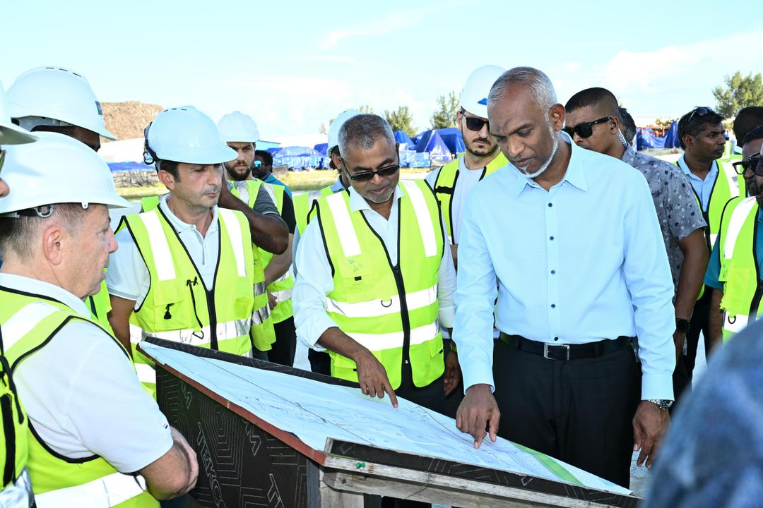 ވޭސްޓް މެނޭޖްމަންޓް މަޝްރޫޢުގެ މަސައްކަތްތައް ރައީސް ބައްލަވައިލެއްވުމަށް ތިލަފުއްޓަށް