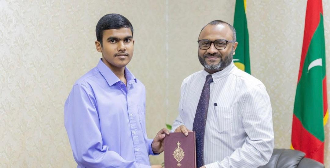 24 ޙާފިޒަކަށް މިރޭ ސަނަދު އަރުވާނެ 