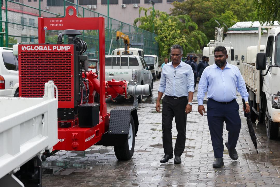 ފެންބޮޑުވާ މައްސަލަ ހައްލުކުރަން އިތުރު ދެ ޕަންޕު ގެންނަނީ