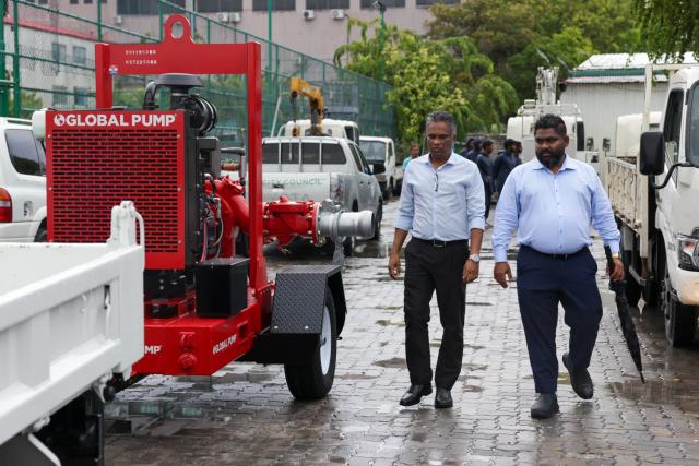 ފެންބޮޑުވާ މައްސަލަ ހައްލުކުރަން އިތުރު ދެ ޕަންޕު ގެންނަނީ