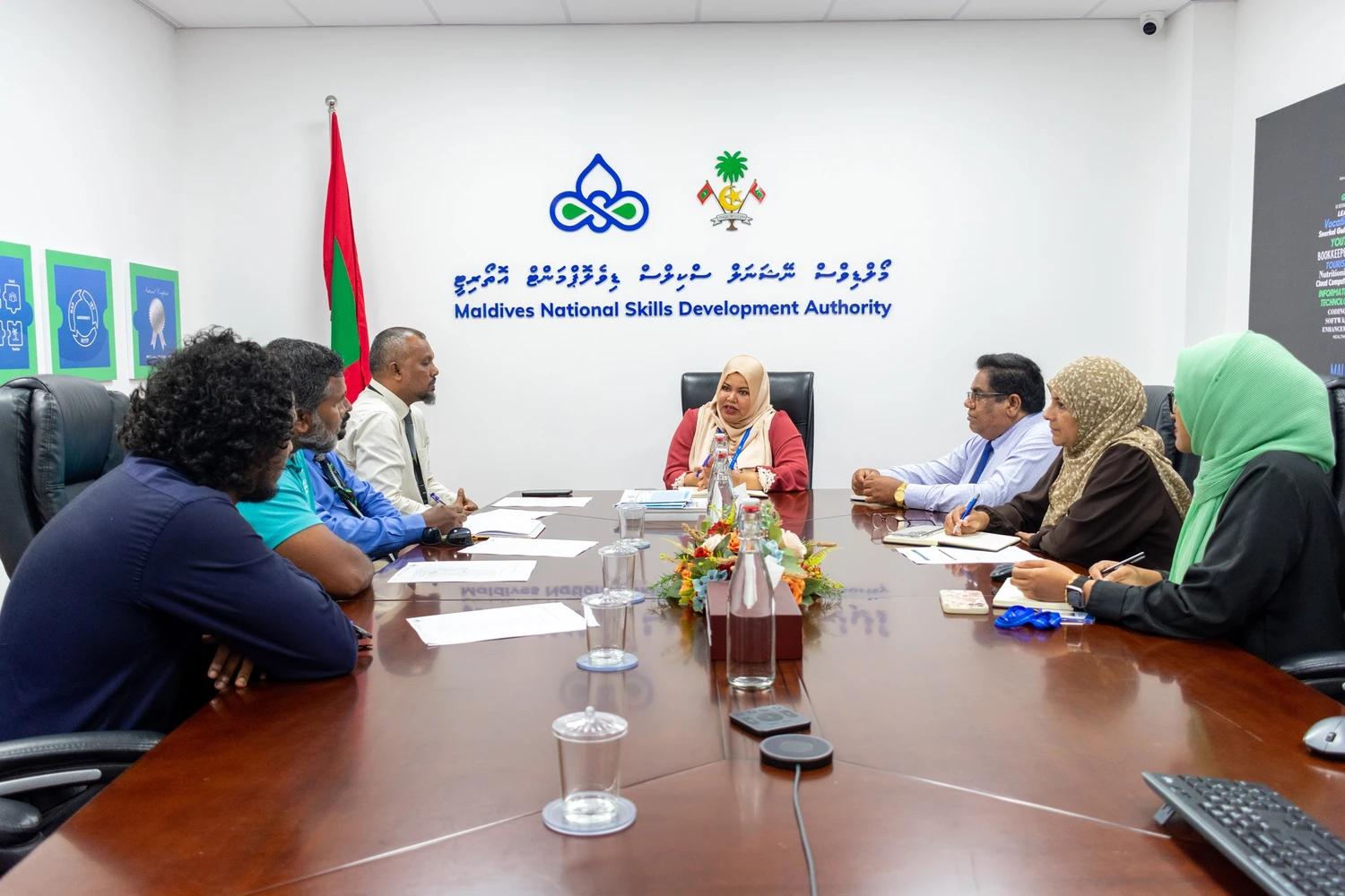 ކުނި މެނޭޖްކުރުމުގެ ކޯސްތައް ރަޖިސްޓްރީކުރަން މަޝްވަރާތަކެއް