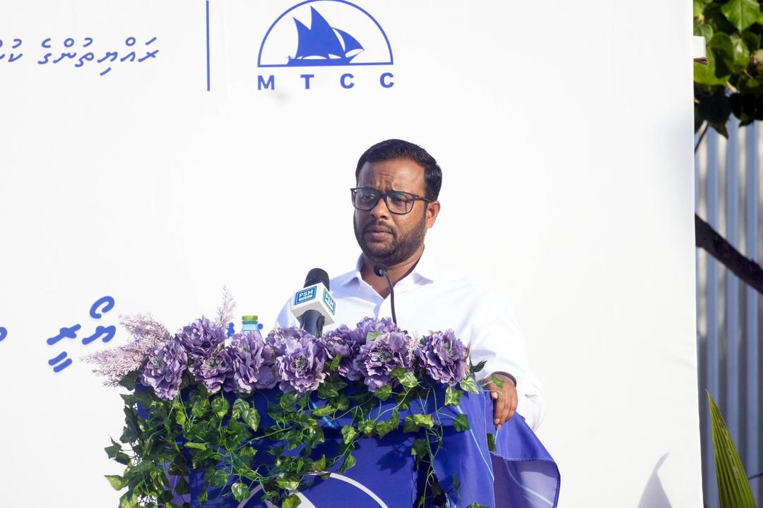 ތަރައްގީގެ މަޝްރޫއުތައް ހިންގުމަށް 40 ބިލިއަން ރުފިޔާގެ މަޝްރޫއުގައި ވަނީ ސޮއިކޮށްފައި: ވަޒީރު