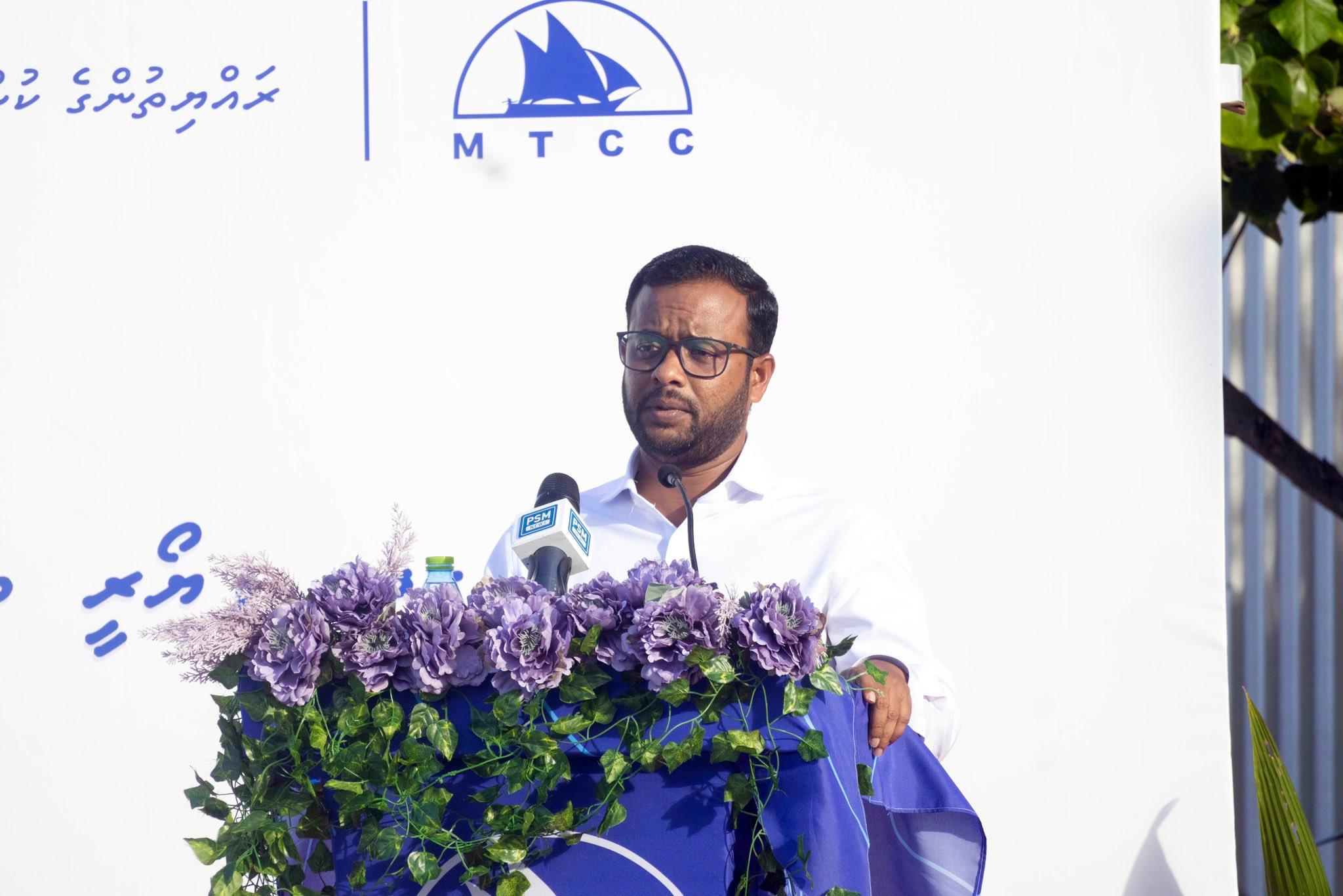 ތަރައްގީގެ މަޝްރޫއުތައް ހިންގުމަށް 40 ބިލިއަން ރުފިޔާގެ މަޝްރޫއުގައި ވަނީ ސޮއިކޮށްފައި: ވަޒީރު