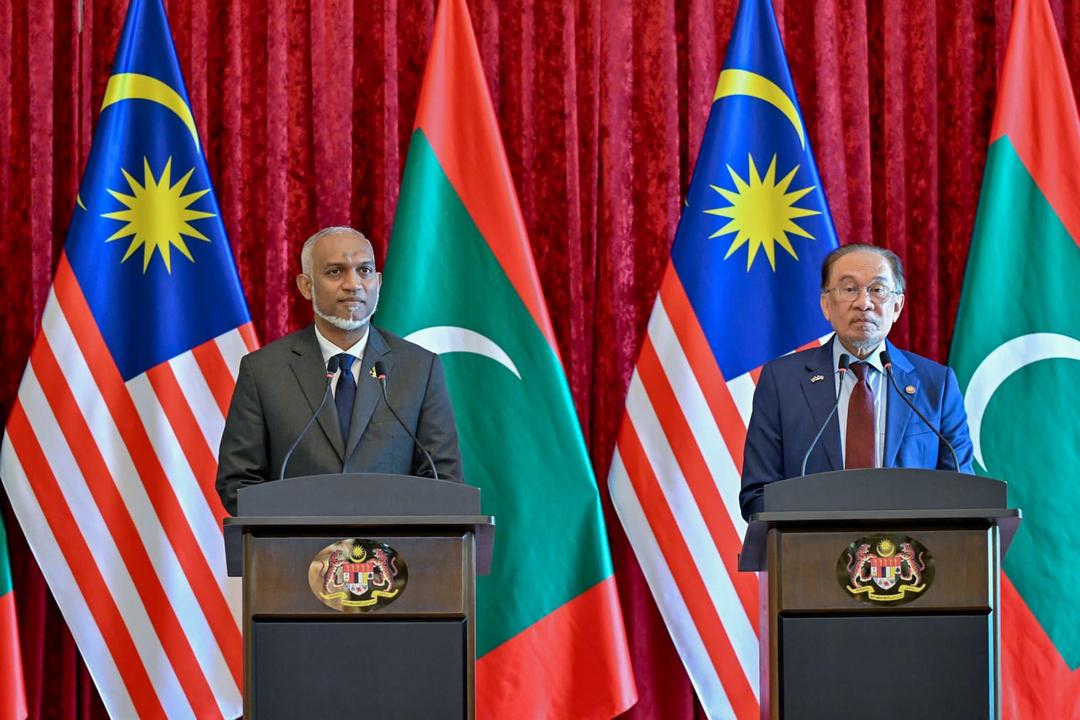 މެލޭޝިޔާ އޮތީ ރާއްޖެއާއެކު މަސައްކަތް ކުރުމަށް ތައްޔާރަށް - ބޮޑުވަޒީރު 