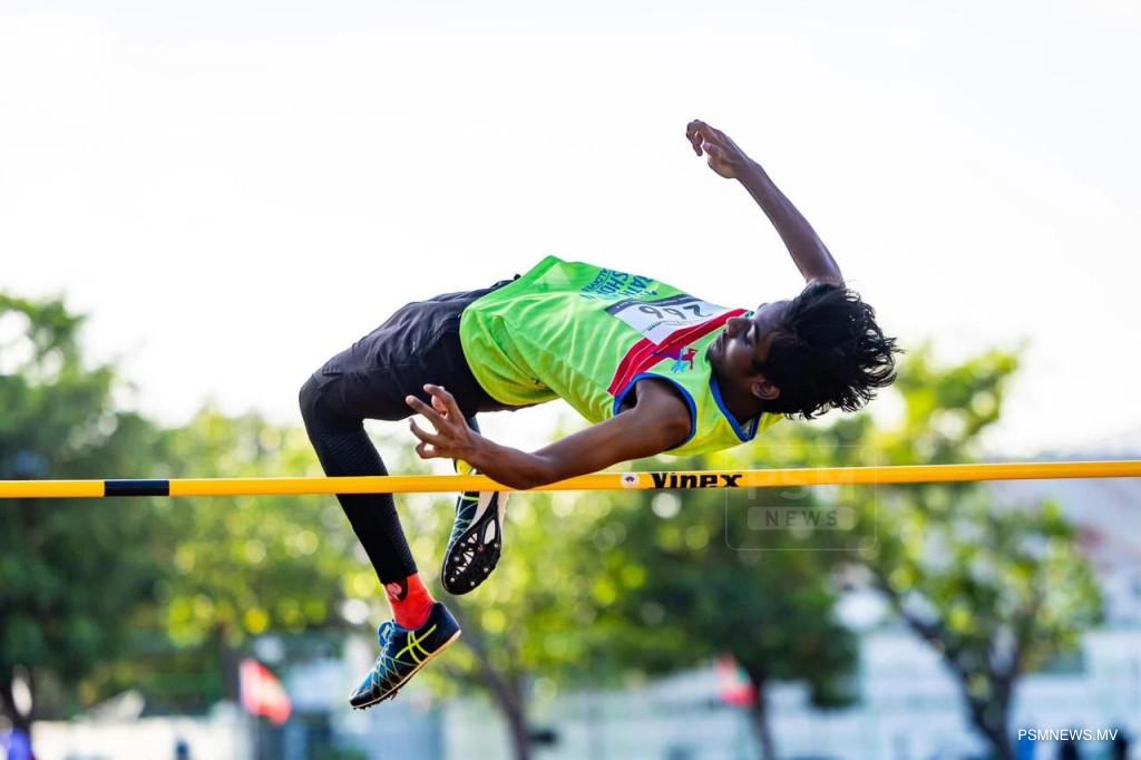 އެތްލެޓިކްސް ދެ ރެކޯޑެއް  ނާއިކް އާކޮށްފި