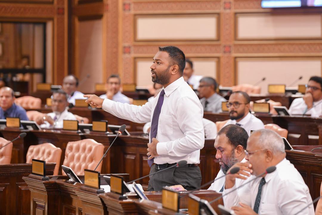 އެމްޑީޕިން ހުށަހެޅީ އެއްވެއުޅުމުގެ ގާނޫނު އުވާލުމަށް