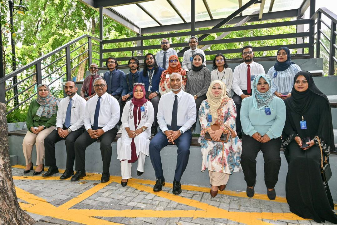 ރައީސް، މީޑިއާ ފެންޑާ ހުޅުއްވާދެއްވައިފި 