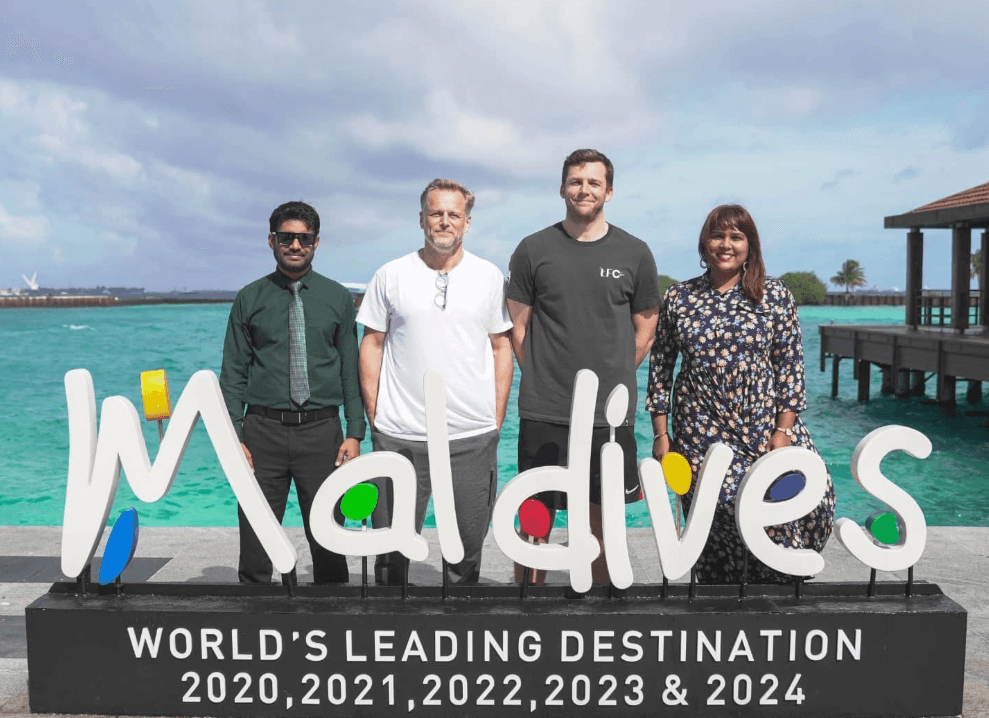 ރާއްޖެ އިޝްތިހާރު ކުރުމުގެ ކެމްޕޭނަށް ލިވަޕޫލްގެ އިސް ވަފުދެއް ރާއްޖެ އަށް