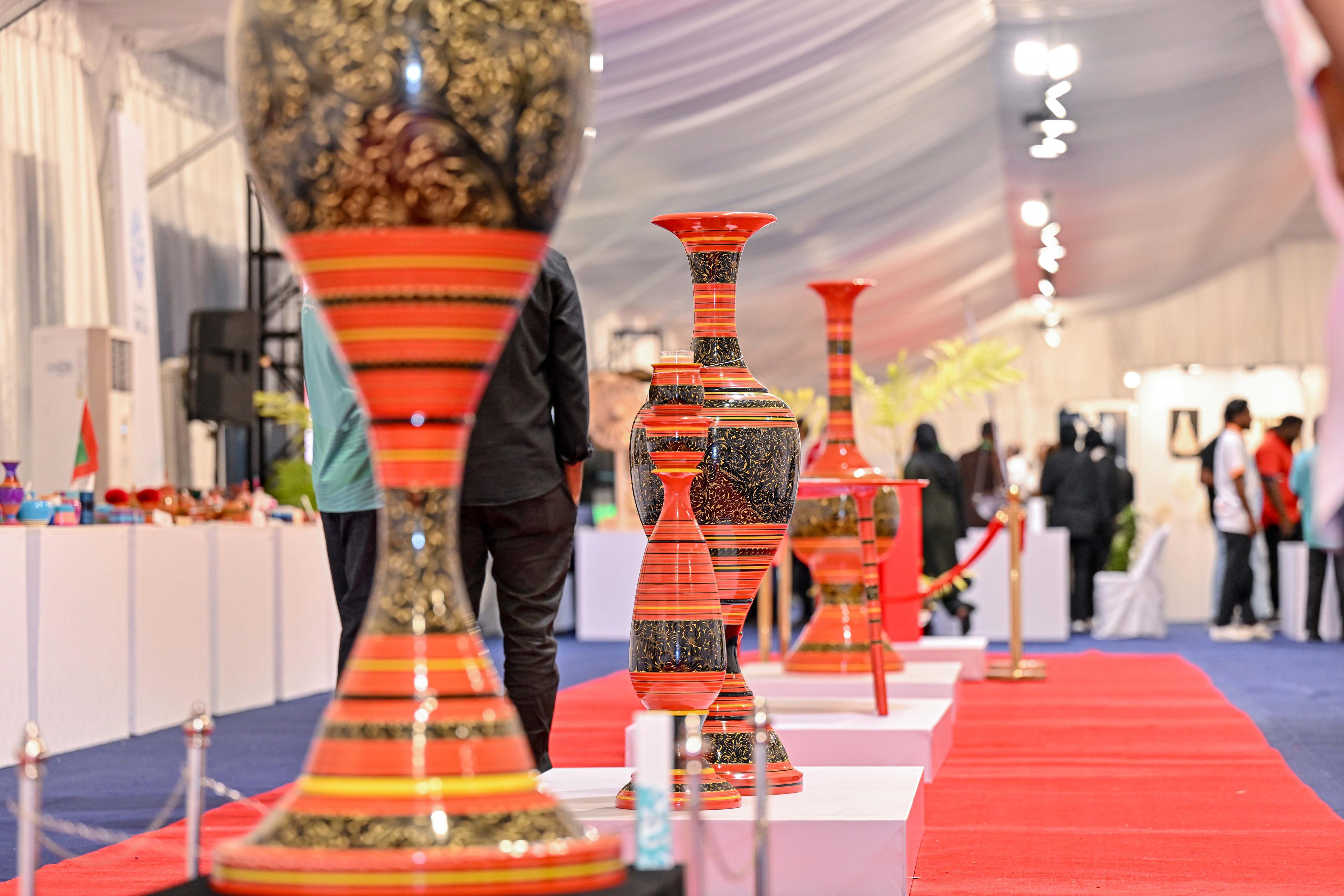 ދިވެހީންގެ ހުނަރުތައް އެއްތަނަކުން ފެންނަ ދިވެހީންގެ އުފެއްދުންތެރިކަމުގެ މައުރަޒު