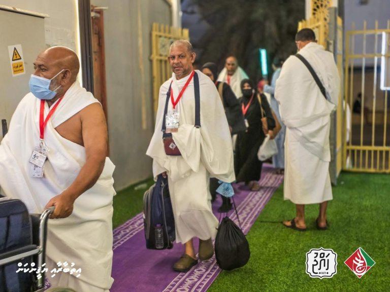 ދިވެހި ހުރިހާ ޙައްޖުވެރިން މިހާރު ތިބީ ޢަރަފާތުގައި
