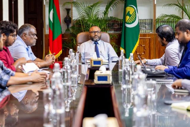 ފޭސް 2 ގައި އިމާރާތްކުރާ މިސްކިތުގެ މަސައްކަތް އަވަސް ކުރުމަށް އެސް.ޖޭއާއެކު މަޝްވަރާކޮށްފި