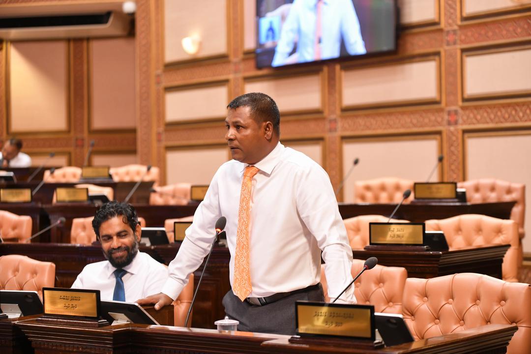 ކުދި އާބާދީތަކުގައި ދޫނި ބައިގަނޑެއްހެން ކައުންސިލަރުން ތިބޭކަށް ނުޖެހޭ – އައްބާސް