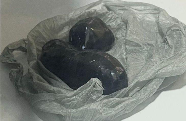 ލ. ގަމަށް އެތެރެކުރަން އުޅުނު ގިނަ އަދަދެއްގެ މަސްތުވާތަކެއްޗާއެކު މީހަކު ހައްޔަރުކޮށްފި