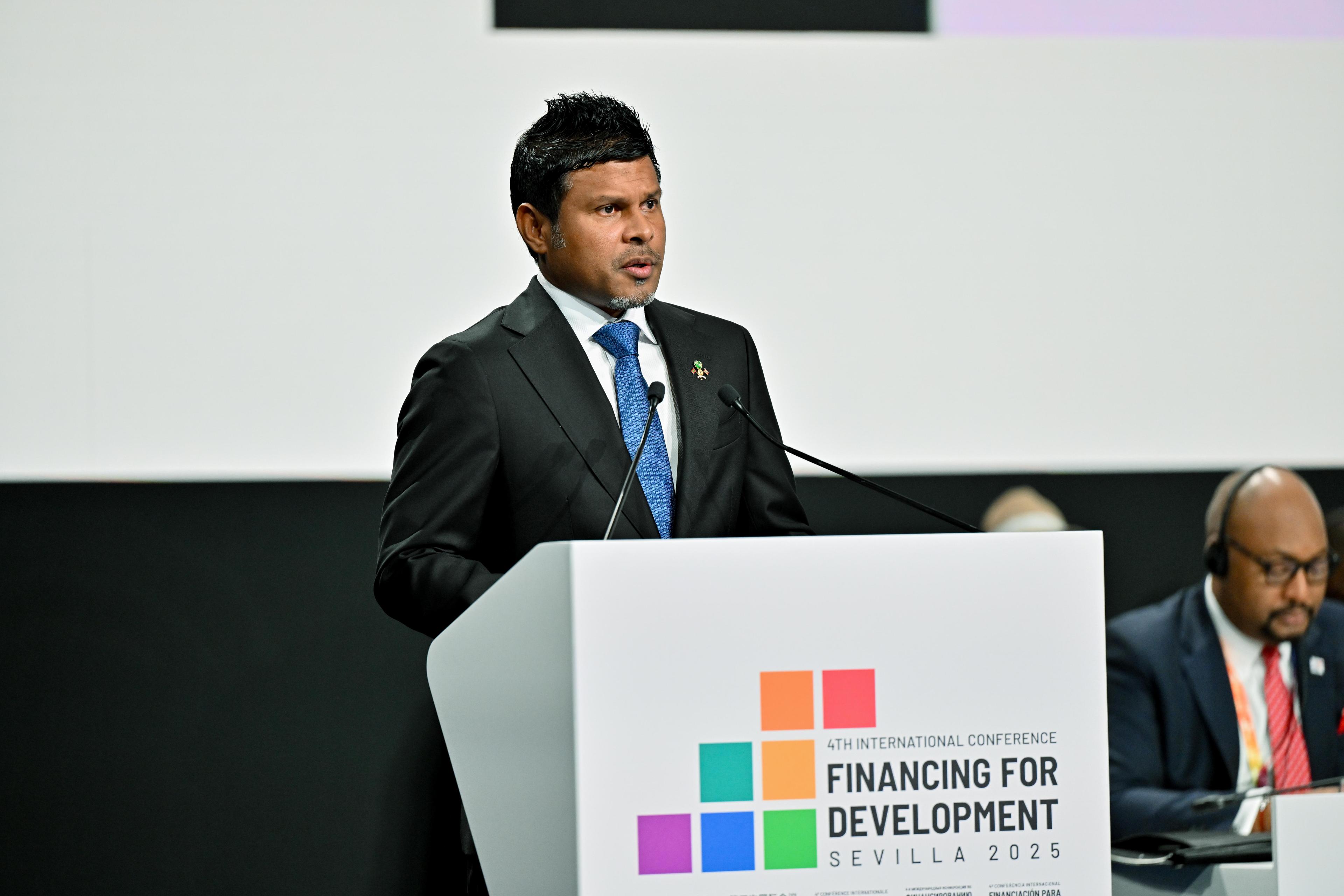 ބައިނަލްއަޤުވާމީ މާލީ ނިޒާމުގެ އޮނިގަނޑަށް އަސާސީ އިޞްލާޙުތައް ގެނައުން  މުހިންމު: ނައިބުރައީސް 