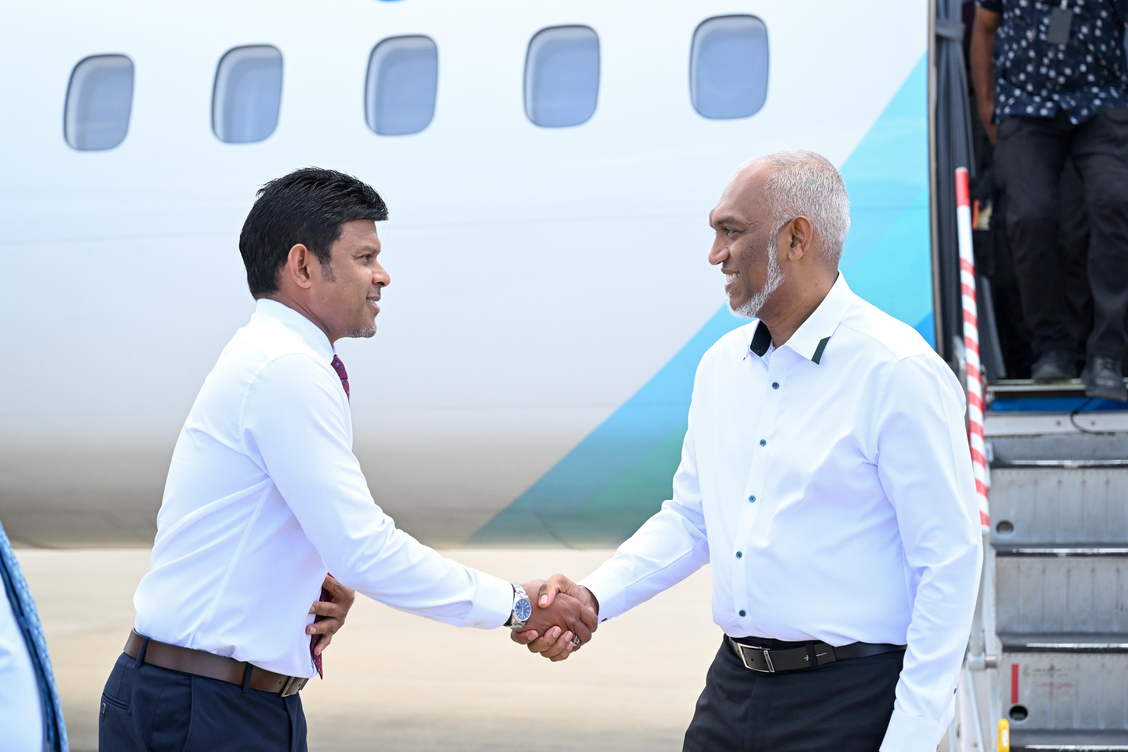 ނ.އަތޮޅަށް ރައީސް ކުރެއްވި ދަތުރުފުޅު ނިންމަވާލެއްވުމަށް ފަހު މާލެ ވަޑައިގެންފި