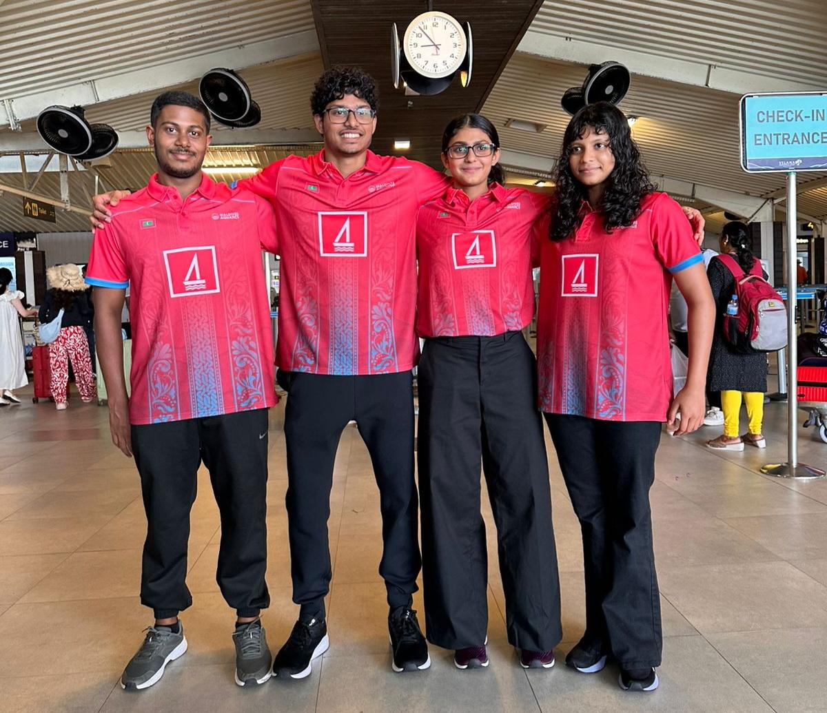 ރާއްޖެ ތަމްސީލުކުރާ ފެތުންތެރިން - ފޮޓޯ: ސްވިމިން އެސޯސިއޭޝަން