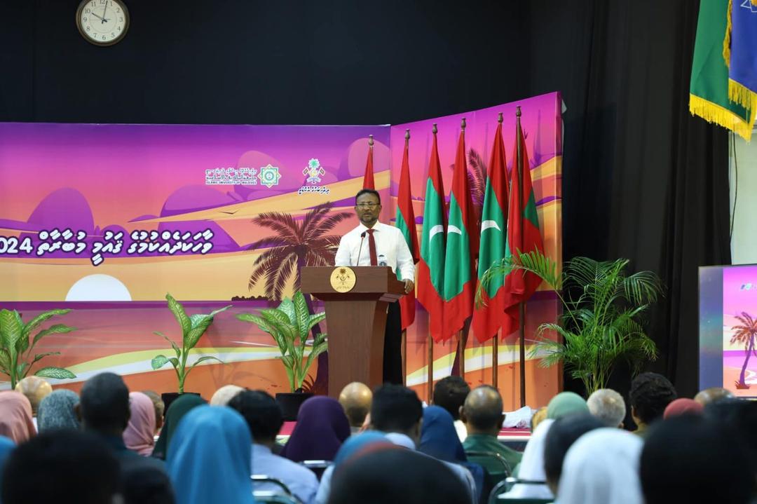 ވާހަކަ ދެއްކުމުގެ ޤައުމީ މުބާރާތުގައި ބައިވެރިވާން ހުޅުވާލައިފި