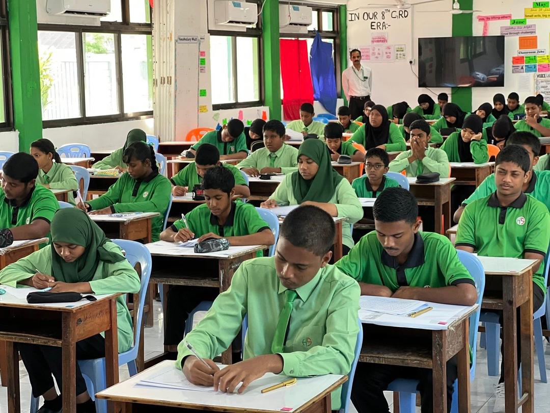 ސުކޫލުތަކުގައި ފުރަތަމަ ޓާމްގެ އިމްތިހާނު ފަށައިފި