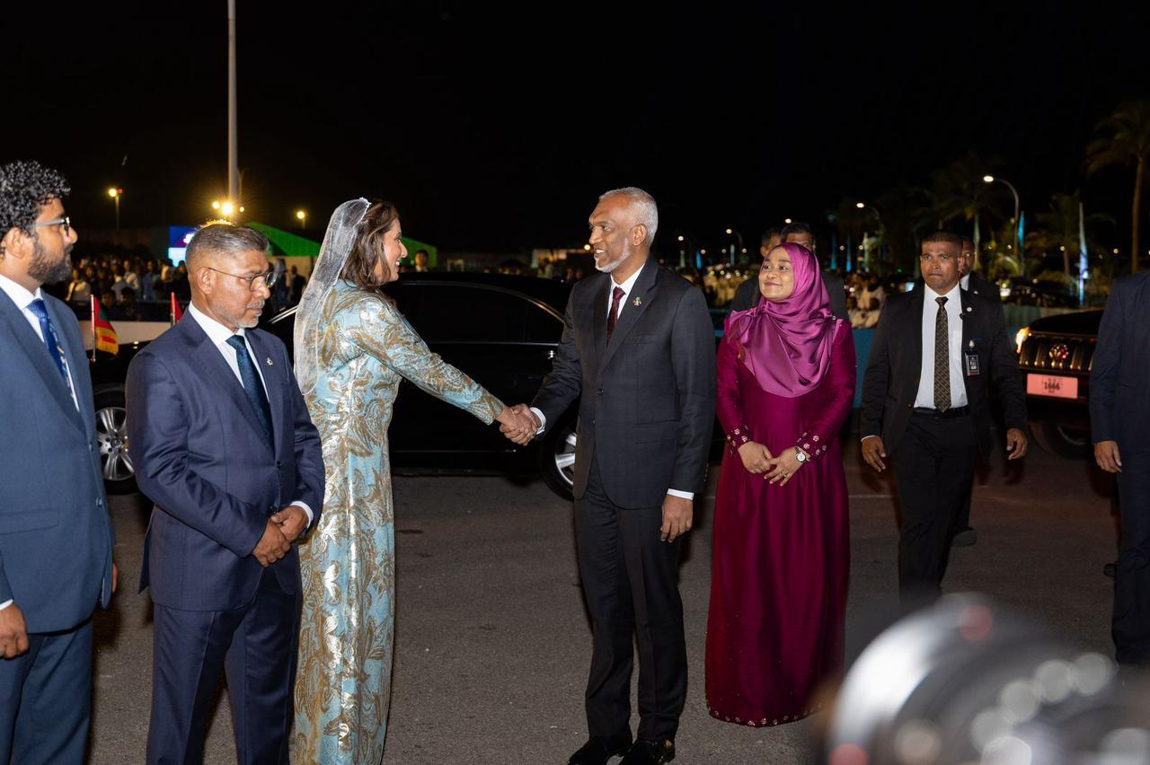 އާ ޓާމިނަލްގެ މަސައްކަތުގައި ކުރީގެ ދެ ރައީސުންގެ ދައުރު ރައީސް ޑރ. މުއިއްޒު ފާހަގަކުރައްވައިފި