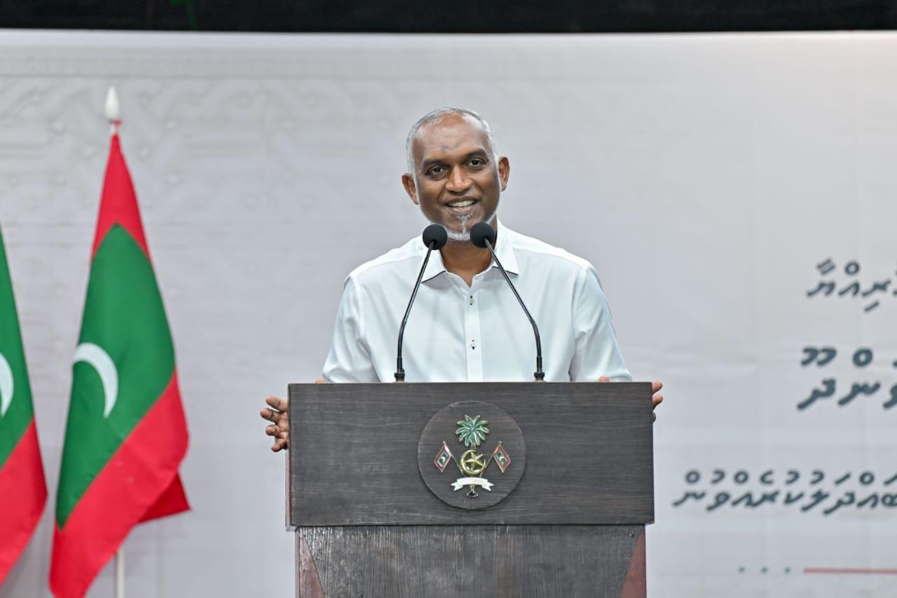ދަރަވަންދޫގައި ޑަޔަލަސިސްގެ ހިދުމަތް ވަރަށް އަވަހަށް ފެށޭނެ ކަމަށް ރައީސް ވިދާޅުވެއްޖެ 