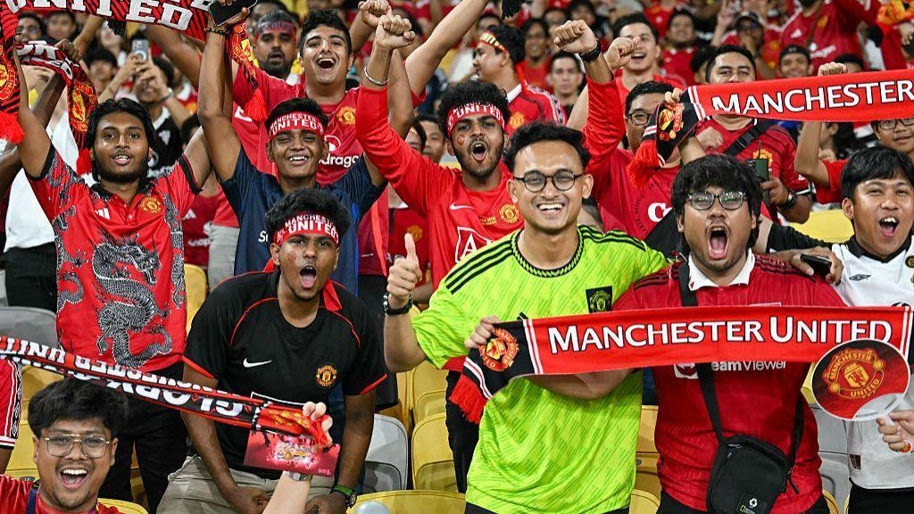 ރާއްޖޭގެ އެންމެ ސަޕޯޓަރުން ގިނަ ކުލަބަކަށް މެންޗެސްޓަރ ޔުނައިޓެޑް