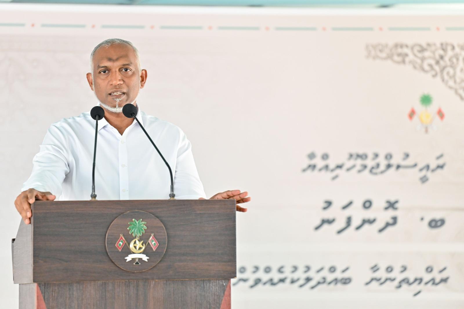 ދޮންފަނުގައި ފެނާއި ނަރުދަމާ ގާއިމްކުރުމުގެ މަސަކަތް ވަރަށް އަވަހަށް ފެށޭނެ: ރައީސް