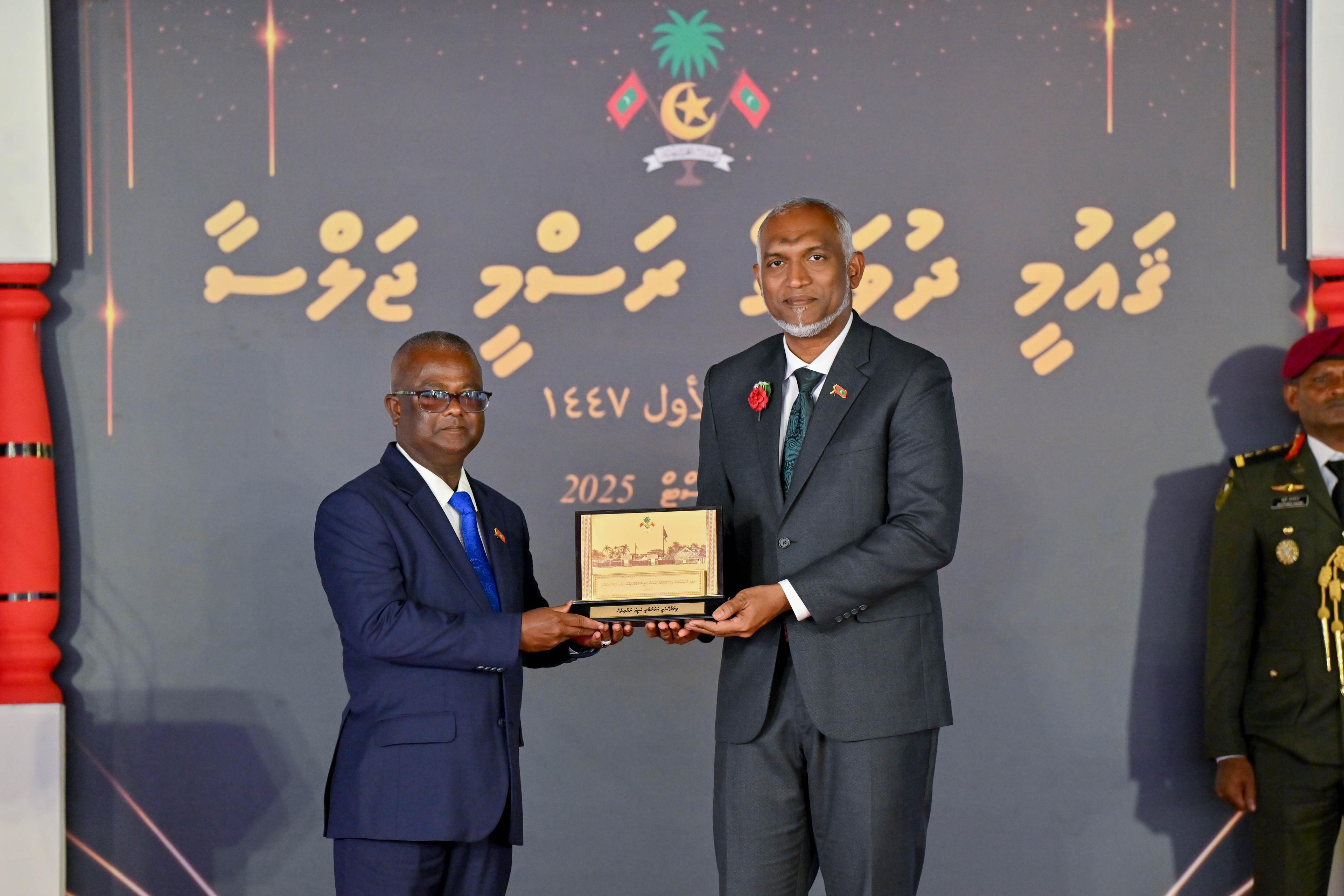 ފޮޓޯ--// ރައީސް އޮފީސް