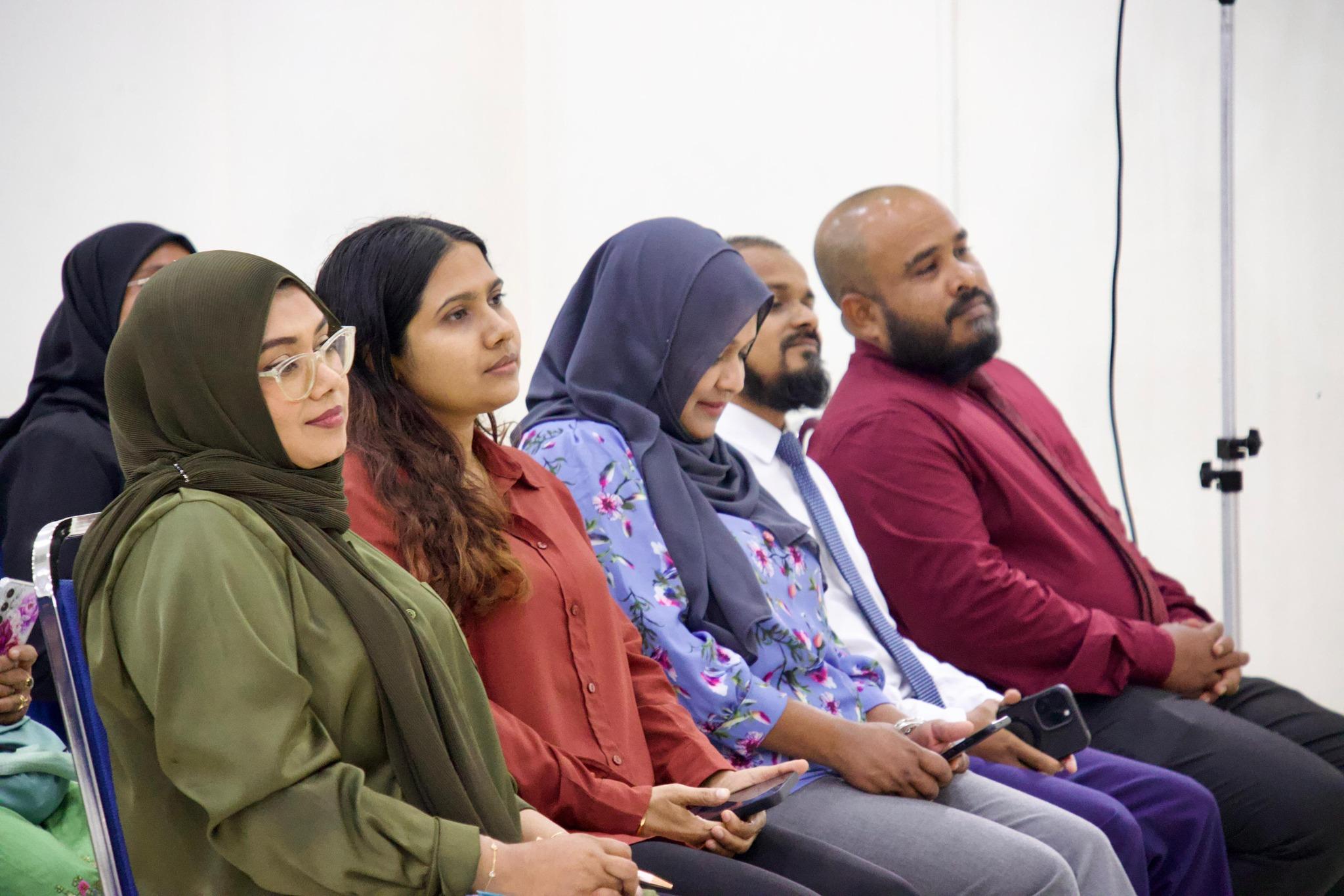 ބްރޮޑްކާސްޓިން ކޮމިޝަނުގެ މެންބަރުންތަކެއް -- ފޮޓޯ: ބްރޮޑްކާސްޓިން ކޮމިޝަން