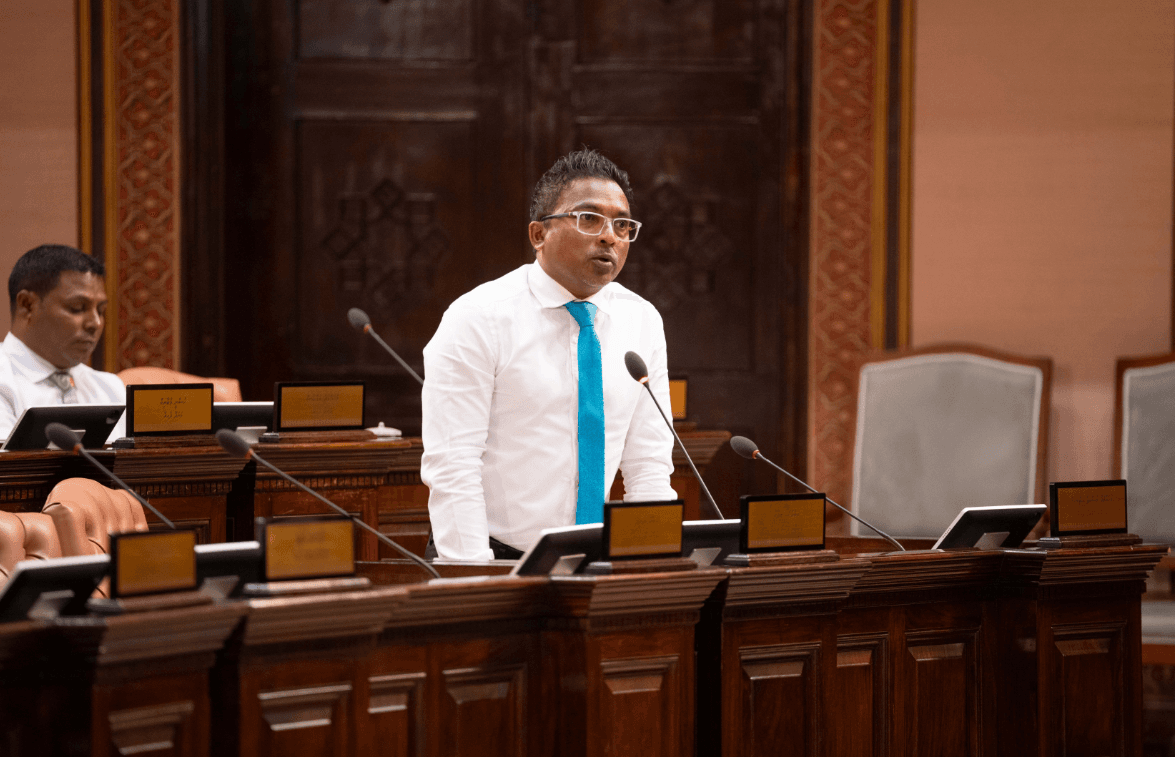 ''ފެނިގެންދަނީ މަޖިލީހުގެ މެޖޯރިޓީގެ ބޭނުން ނަހަމަގޮތުގައި ރައީސް ބޭނުންފުޅު ނުކުރަށްވާނެކަން''