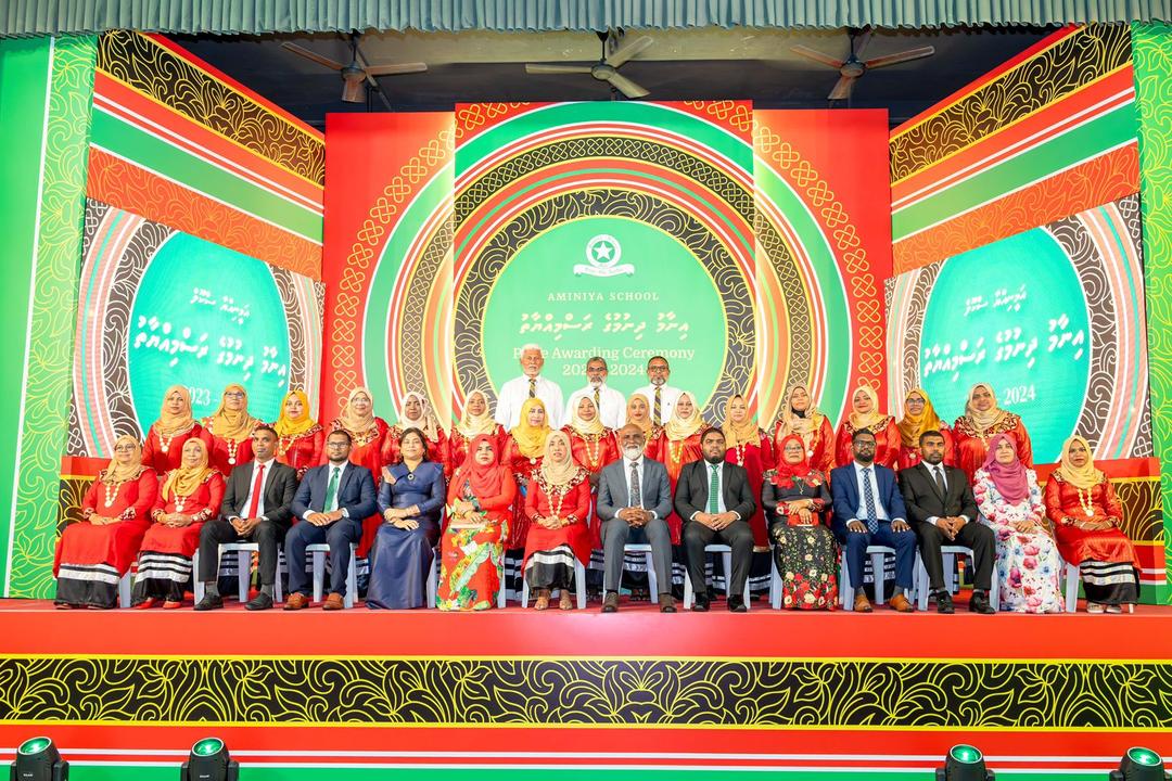 އަމީނިއްޔާ ސްކޫލުގެ އަހަރީ އިނާމުދިނުން: 2024 ވަނަ އަހަރު ނެޝަނަލް ޓޮޕްޓެންގައި 18 ދަރިވަރުން 