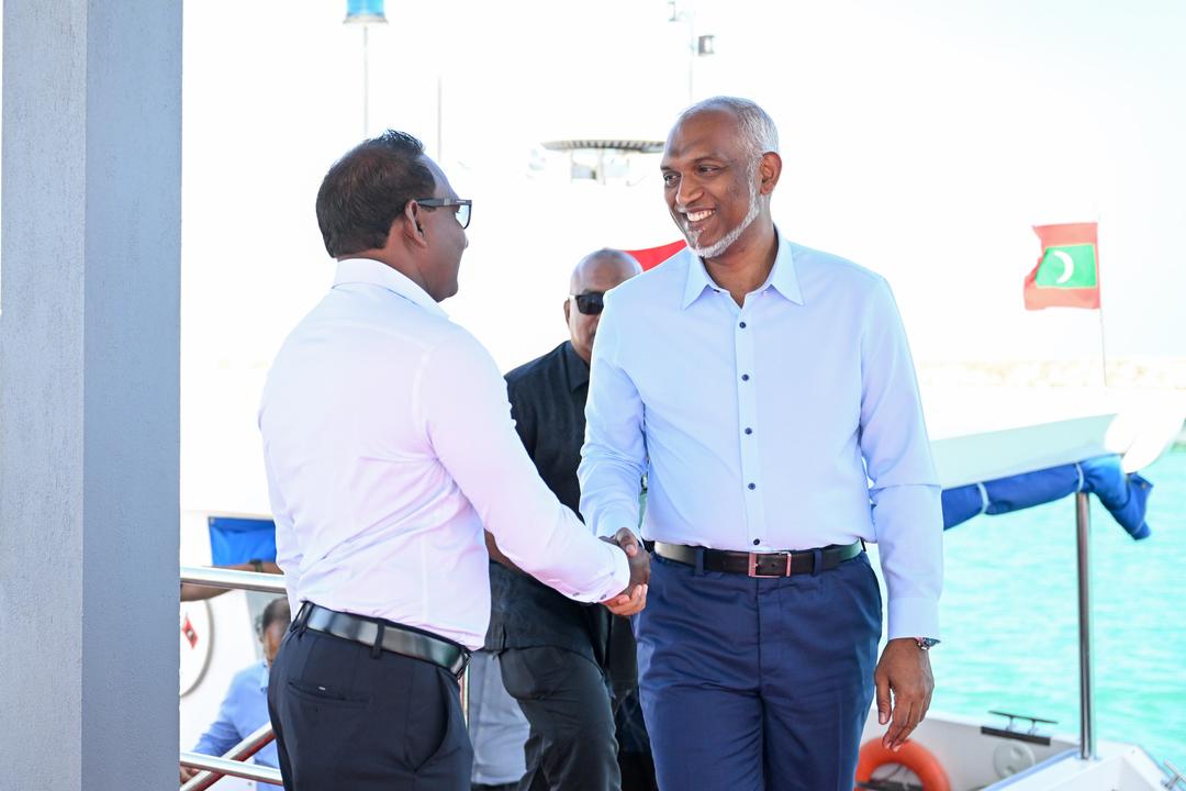 މަކުނުދޫ އެއާޕޯޓަށް ވަރަށް އިސްކަންދެން، ބޭނުންވަނީ ވަރަށް އަވަހަށް އެ މަޝްރޫއު ނިންމަން: ރައީސް