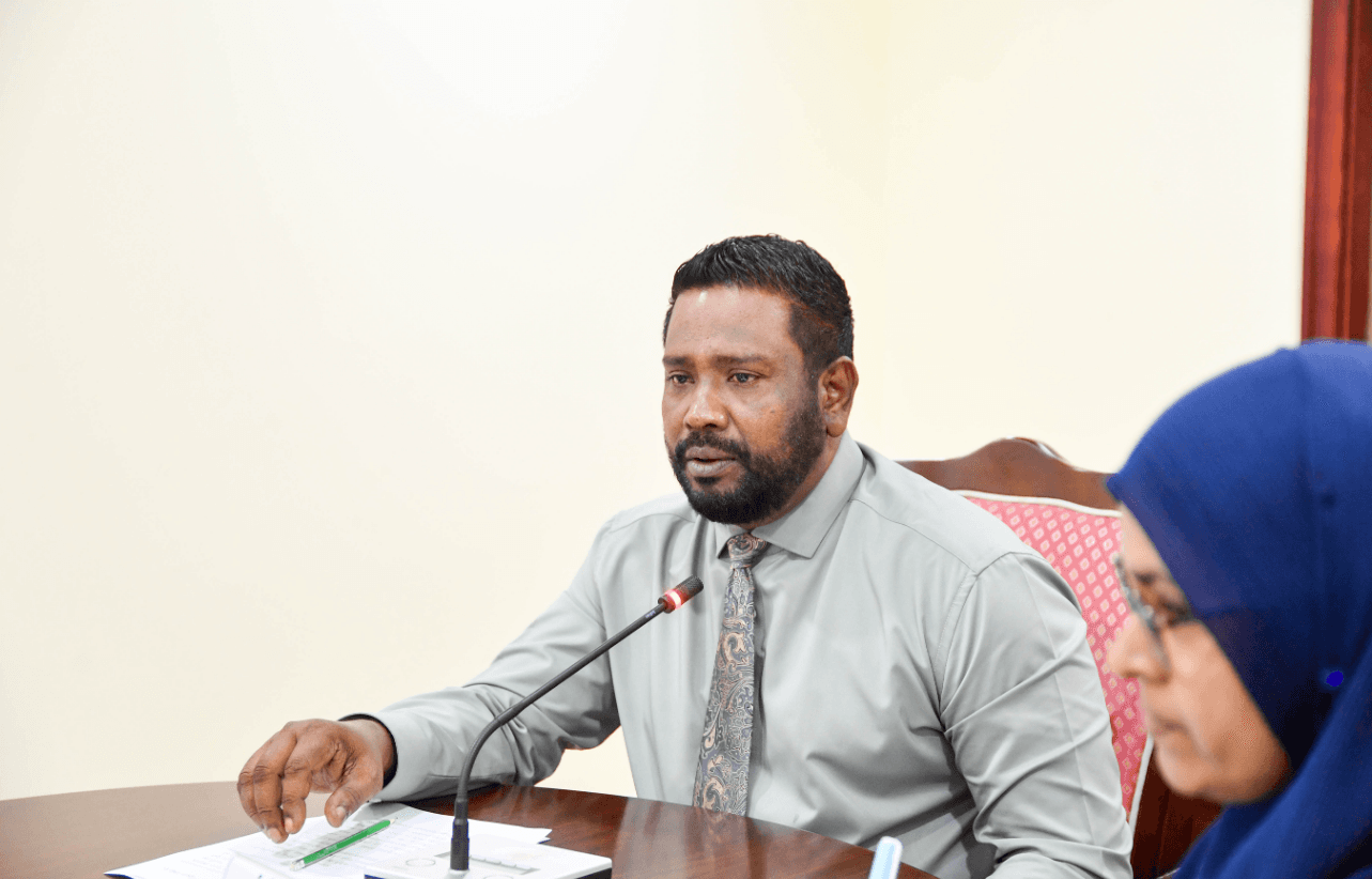''އެންމެ ލާބަހުރި ގޮތަށް ވެރިކަމެއް ކުރަށްވަމުން ގެންދަވަނީ ރައީސް މުޢިއްޒުކަން ގިނަ ރައްޔިތުން ގަބޫލުކުރާނެ''