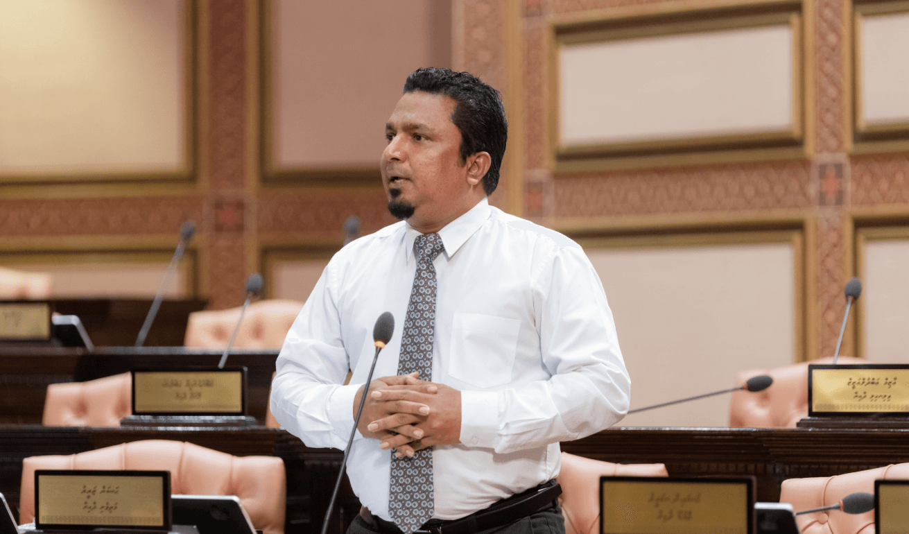 ޖެހިޖެހިގެން ތިން އިންތިޚާބުން އެމްޑީޕީ ބަލިވީމަ ވެސް ކިޔަނީ ''ތާއީދެއް ނެތޭ": ޒަރީރު