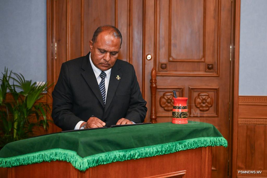 ދިގުލައިގެންދާ މައްސަލަތަކަށް ހައްލު ހޯދޭނީ އެކުގައި މަސައްކަތް ކޮށްގެން - ރިޒާ 