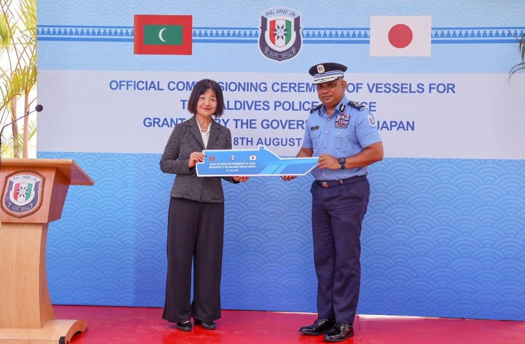 ޖަޕާނުން ދިވެހި ފުލުހުންނަށް ލޯންޗުތަކެއް ހަދިޔާކޮށްފި