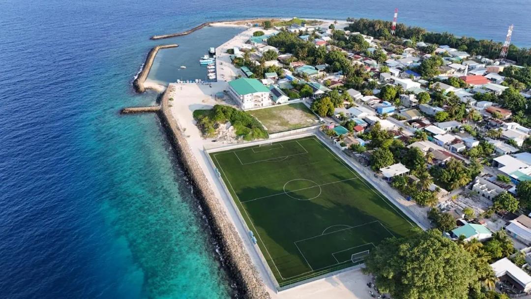12 ރަށެއްގައި ފުޓްބޯޅަދަނޑު ތަރައްގީ ކުރާނެ ފަރާތެއް ހޯދަން އިއުލާންކޮށްފި