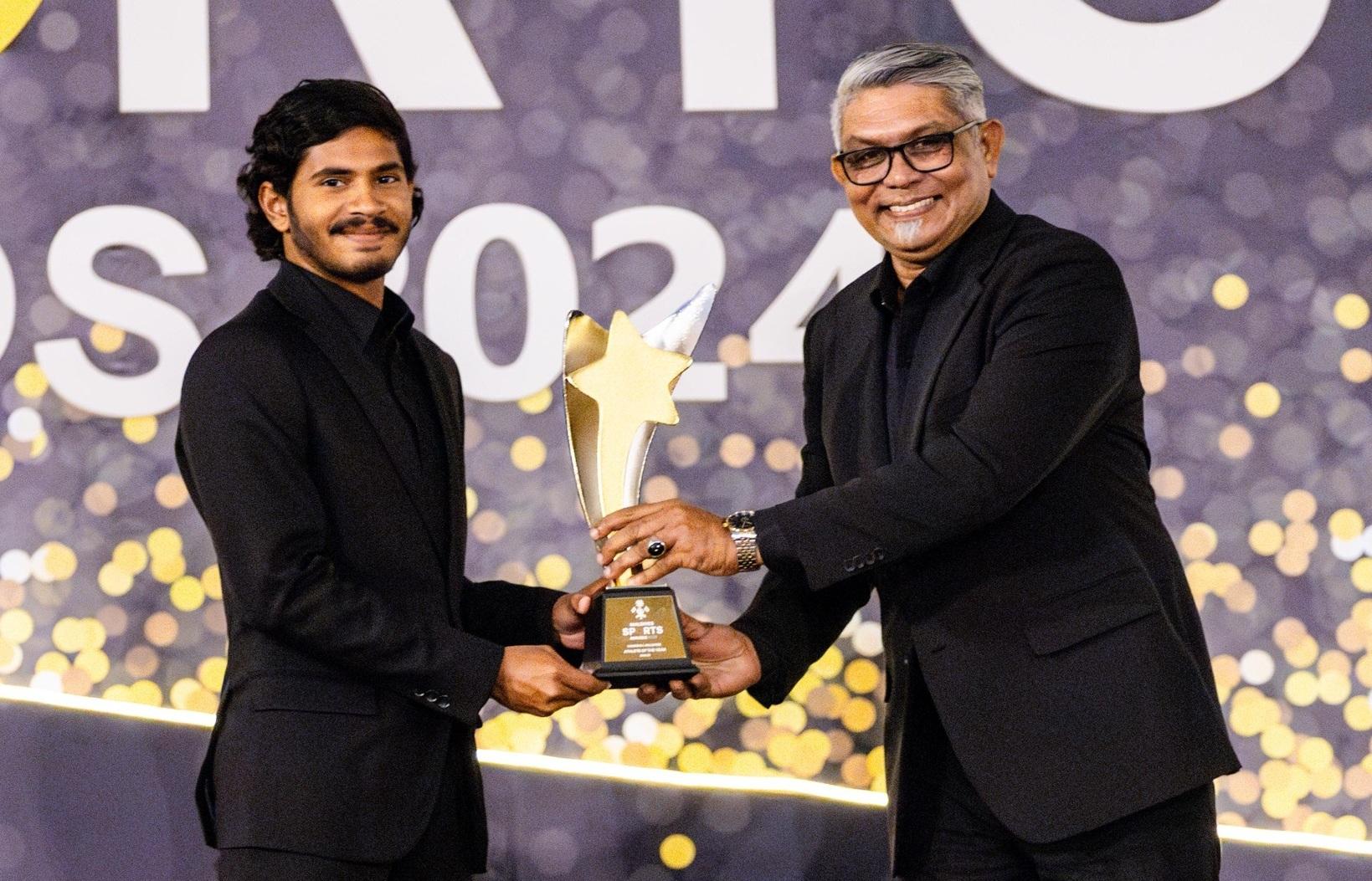 ޔަޝްމު 2024 ވަނަ އަހަރުގެ ސްޕޯރޓްސް އެވޯޑްގައި އެންމެ މޮޅު ހޭންޑްބޯޅަ ކުޅުންތެރިޔާގެ މަޤާމް އުފުލާލަލޏި