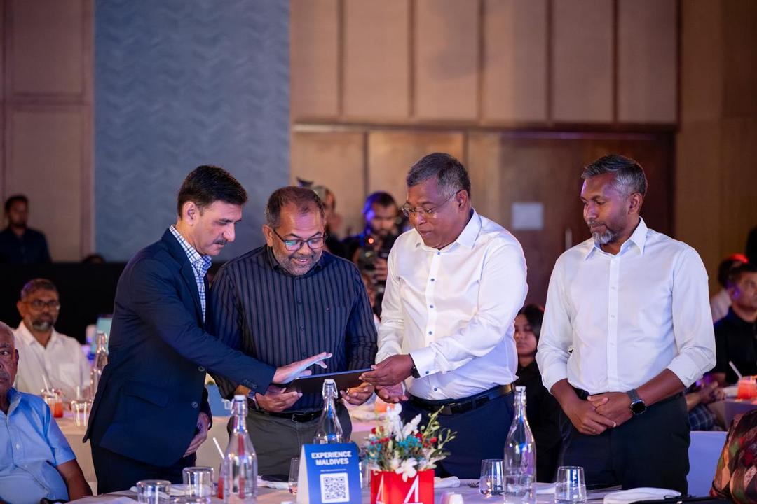 ބީއެމްއެލް އާއި އެމެކްސްއިން ފަތުރުވެރިކަމުގެ ކެމްޕޭނެއް ފަށައިފި
