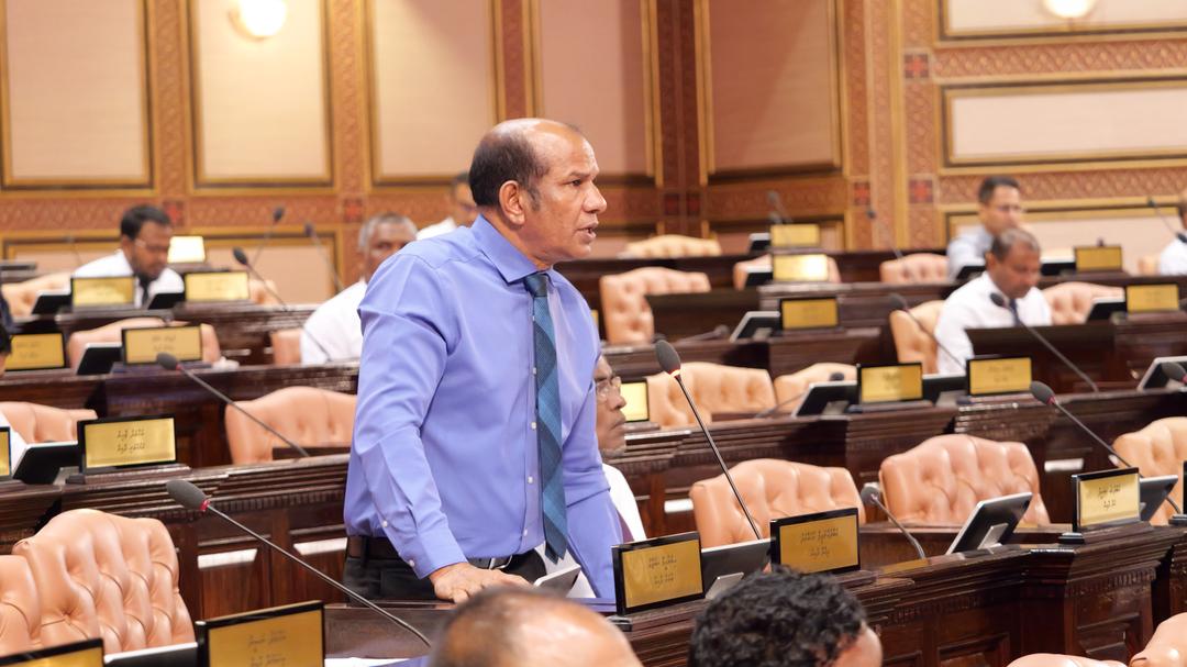 ރައީސް މުއިއްޒު ވެރިކަން ކޮށްދެއްވަނީ ރައްޔިތުންނަށް: މެމްބަރު ލަތީފް 