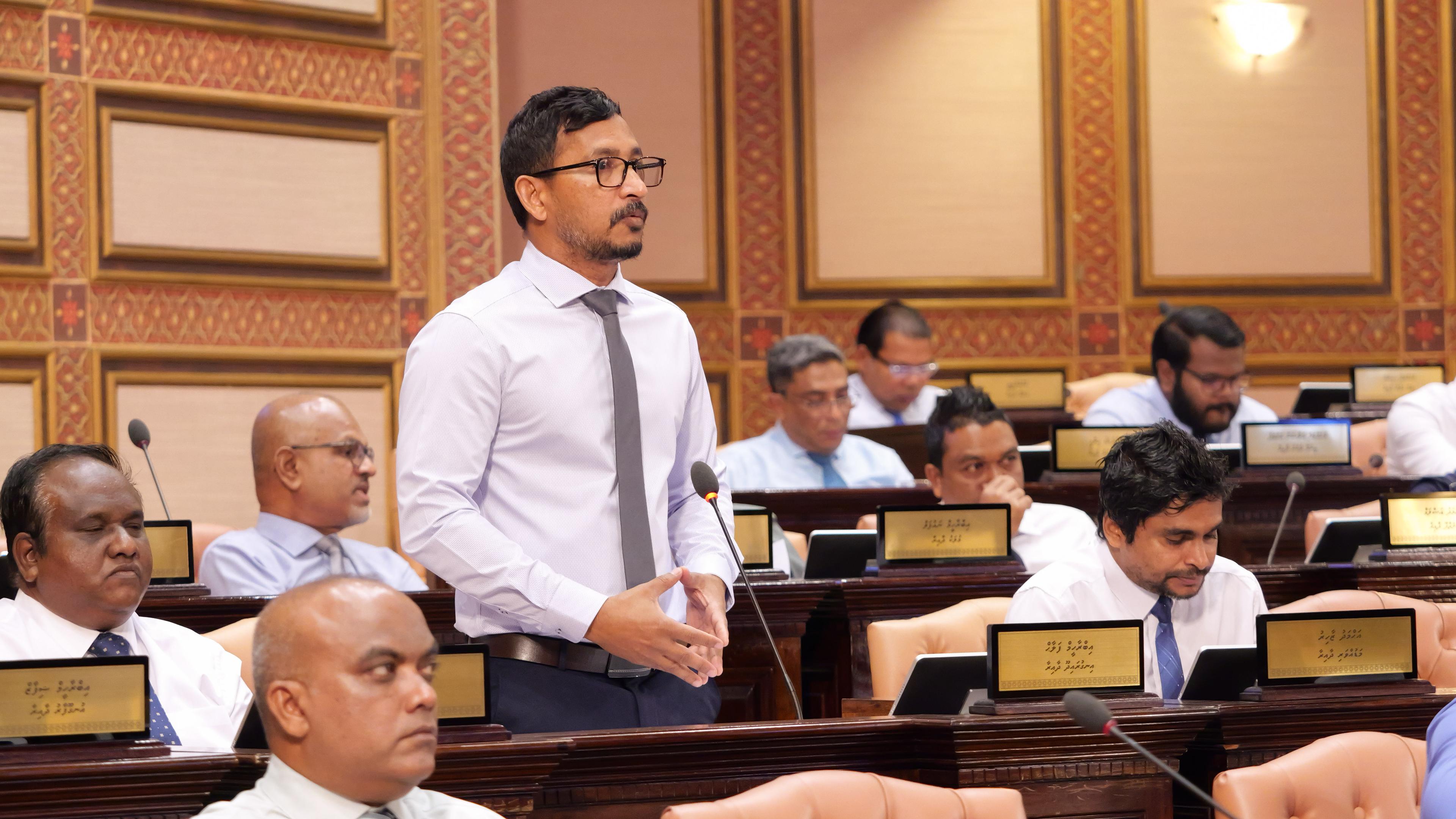 ބިލުގައި އޮތީ ރައީސުލްޖުމްހޫރިއްޔާ ރަސްކަން ކުރާގޮތަކަށް ނޫން: ފަލާހް