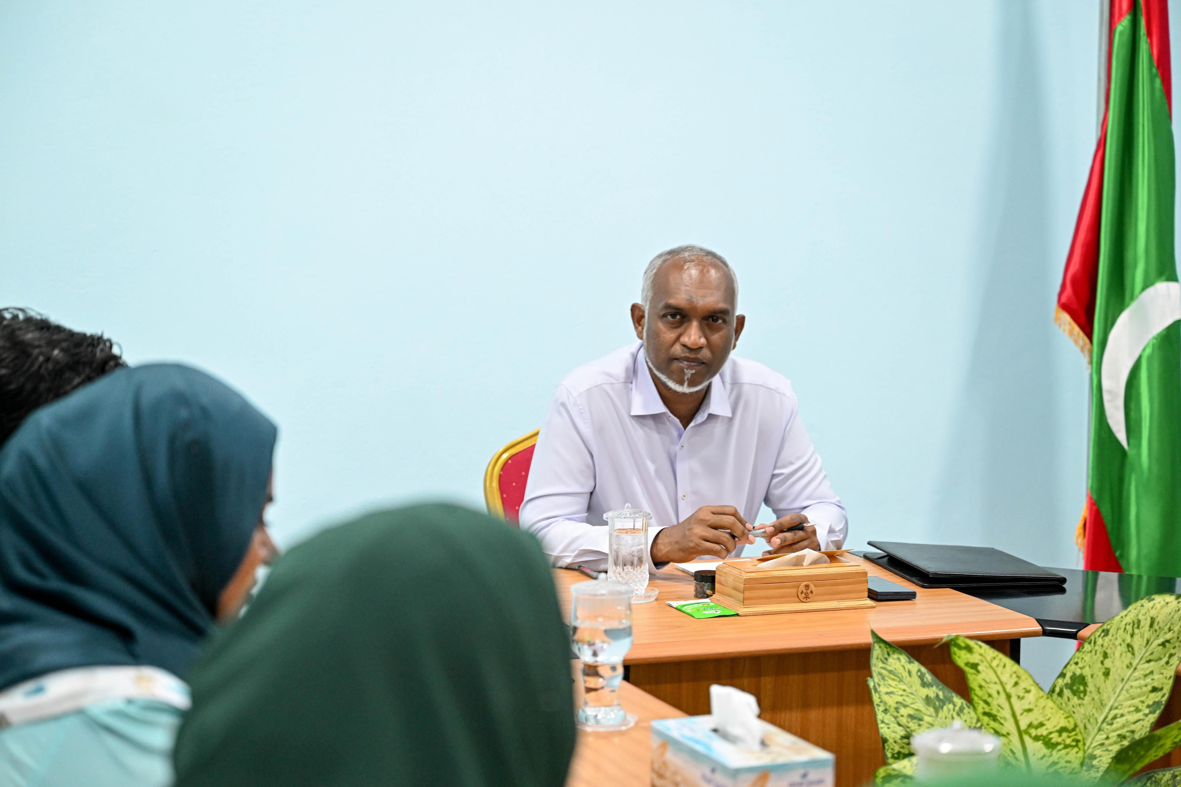 ނޮވެމްބަރު 11 އިން ފެށިގެން ބީއެމްއެލްގެ ޑެބިޓް ކާޑުތަކުން ރާއްޖެއިން ބޭރުން ބޭސްފަރުވާއަށް ފައިސާ ދެއްކޭނެ: ރައީސް
