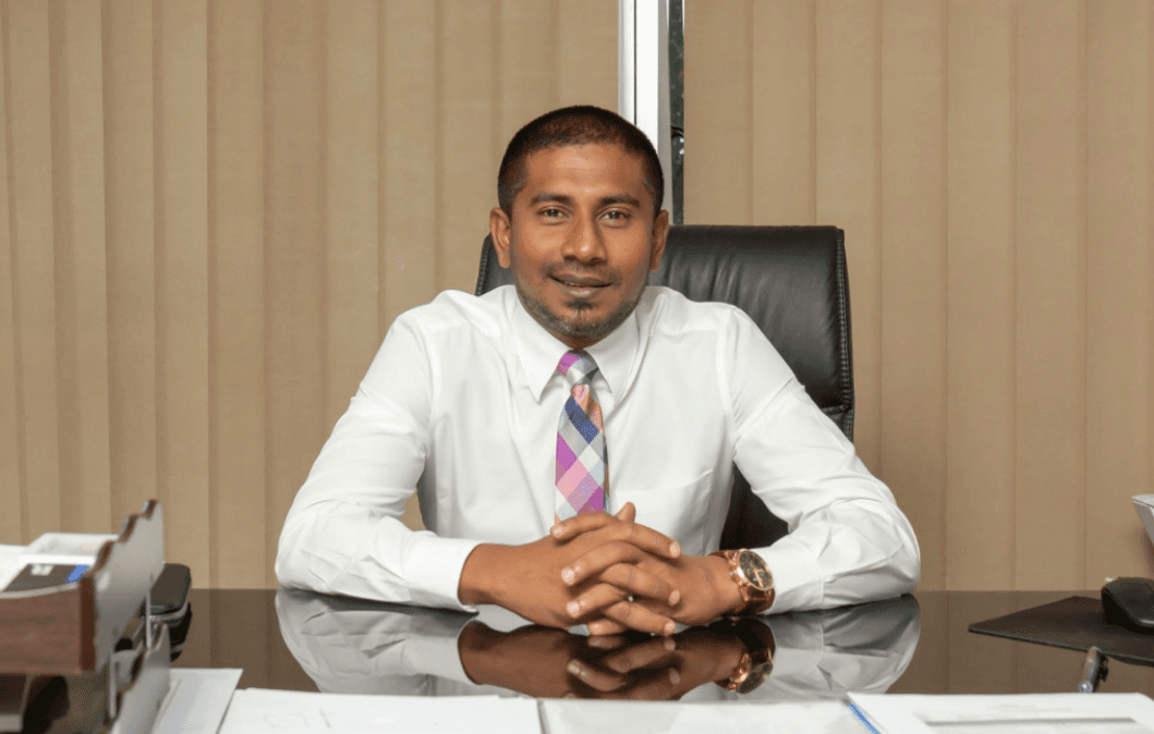 ވޭޕް މަނާކޮށް ދުންފަތުގެ ޑިއުޓީ ބޮޑުކުރުމަކީ މިސަރުކާރުގެ އެންމެ ހަރުދަނާ އެއްނިންމުން: މަހްލޫފް