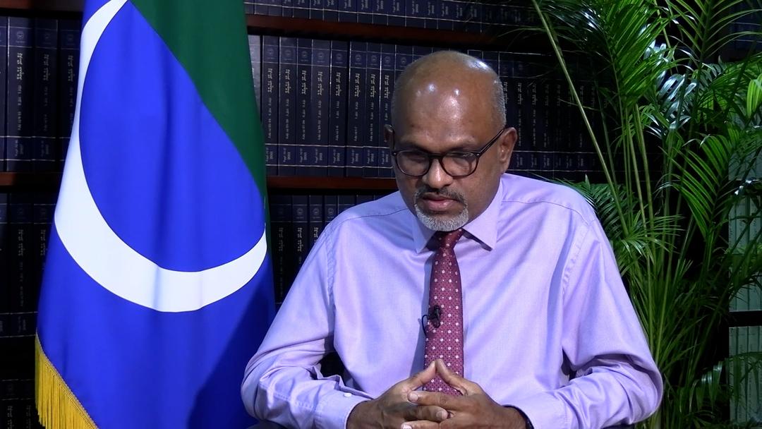 އިންސާނަކަށްވީތީ ހުންނަންޖެހޭ ފެންވަރުވެސް ޔާމީންގެ ކިބައިގައި ނެތް: ނާޒިމް