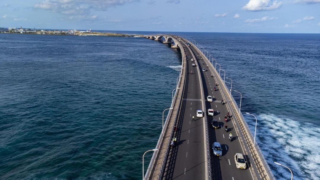 ސިނަމާލެ ބުރިޖް: އިންޖިނިއަރިންގެ ދާއިރާއިން ރާއްޖޭގައި ކޮށްފައިވާ އެންމެ ތަފާތު މަސައްކަތް 