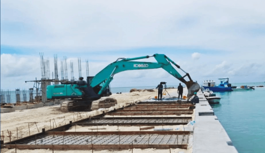 ހުރާ ބަނދަރުގެ މަސައްކަތް ބާރަށް ކުރިއަށް!