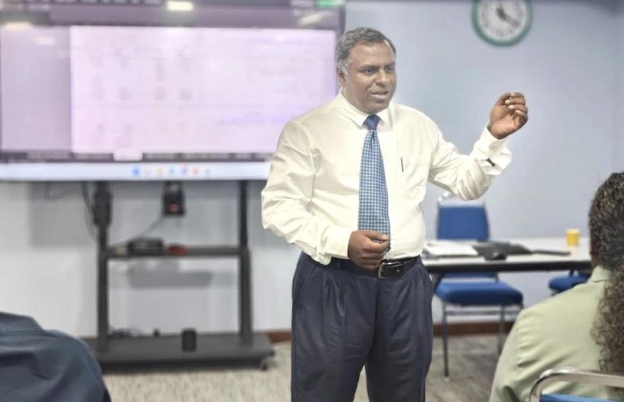 އެފްއައިޔޫގެ ވެރިޔާ މަގާމުން ވަކިކޮށްފި